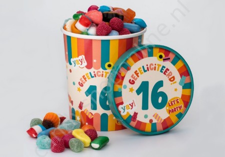 Candy Bucket "16 JAAR" met 500gr. snoepmix