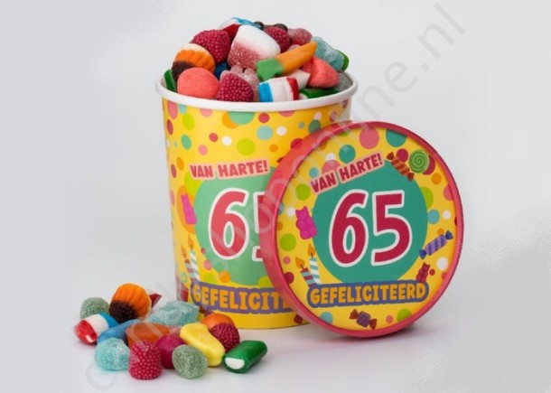 Candy Bucket "65 JAAR" met 500gr. snoepmix