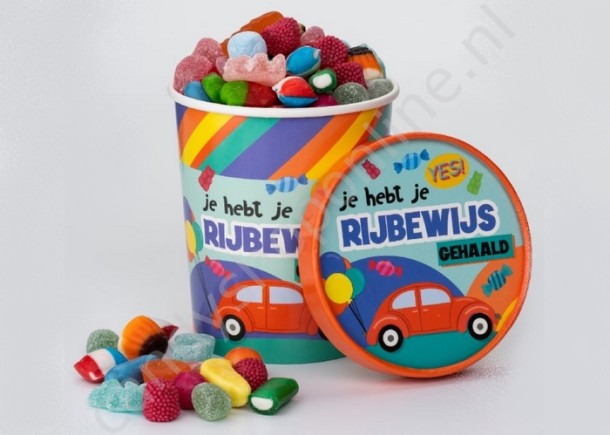Candy Bucket "RIJBEWIJS" met 500gr. snoepmix