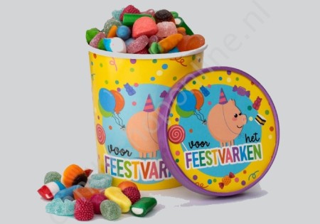 Candy Bucket "FEESTVARKEN" met 500gr. snoepmix