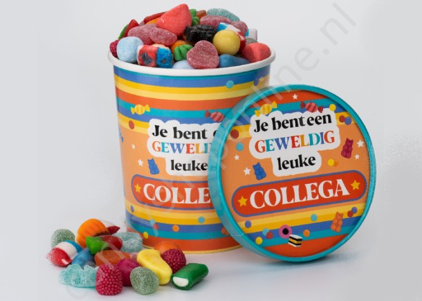 Candy Bucket "COLLEGA" met 500gr. snoepmix