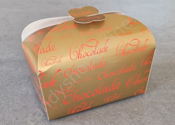 Belgische Bonbons in luxe Gouden doos met Rode opdruk.