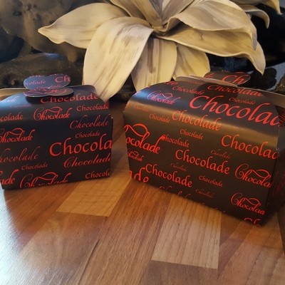 Belgische Bonbons in luxe Zwarte doos met Rode opdruk